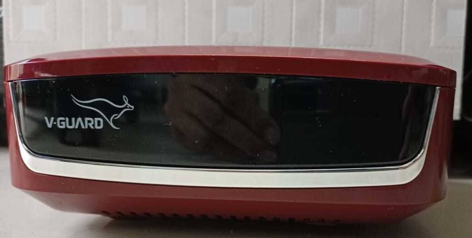 V-Guard VSDI 50 Stabilizer for Refrigerator from 165 liters to 300 liters with Digital Display