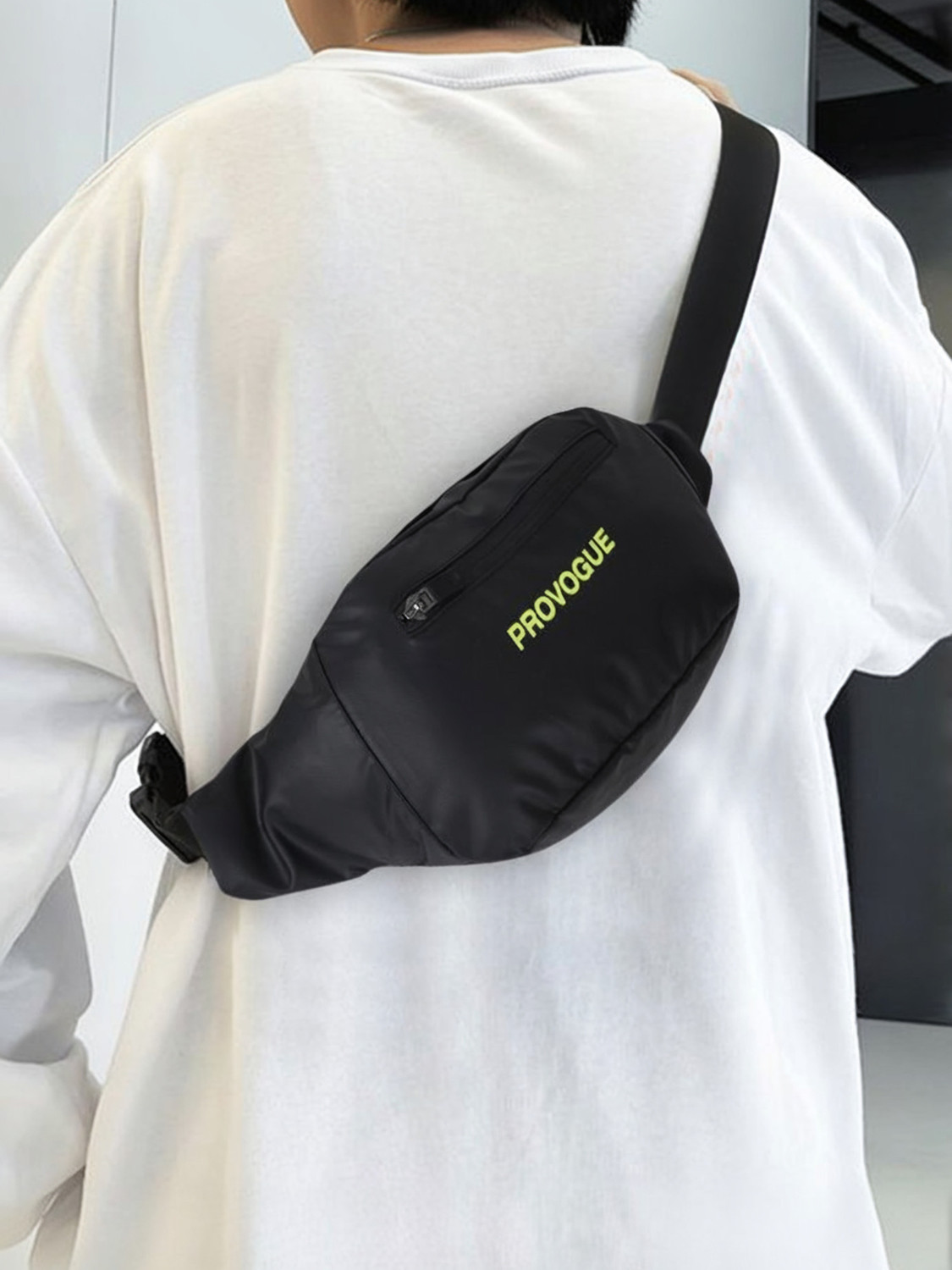 Image of PROVOGUE Urban Trek, Fanny Pack, Travel Pouch WAIST BAG (Black)
