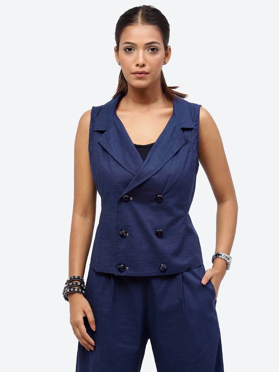 BAAWRI Solid Women Waistcoat