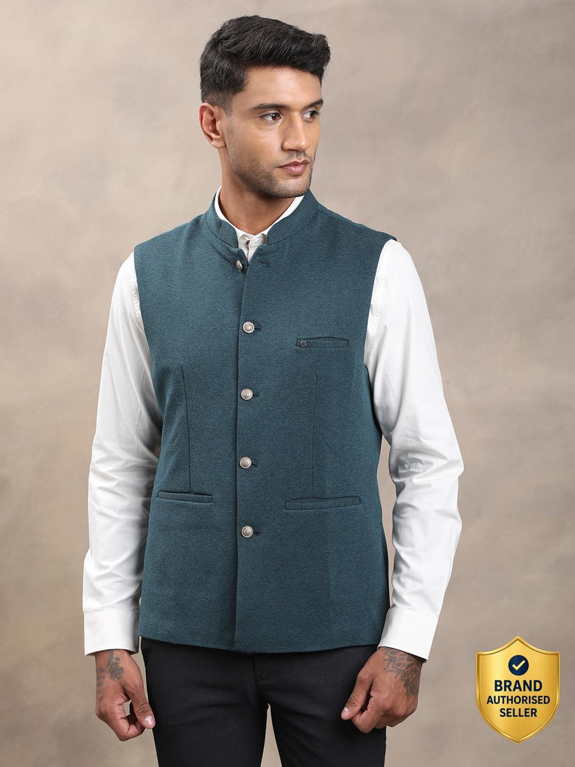 Image of TURTLE Solid Men Waistcoat