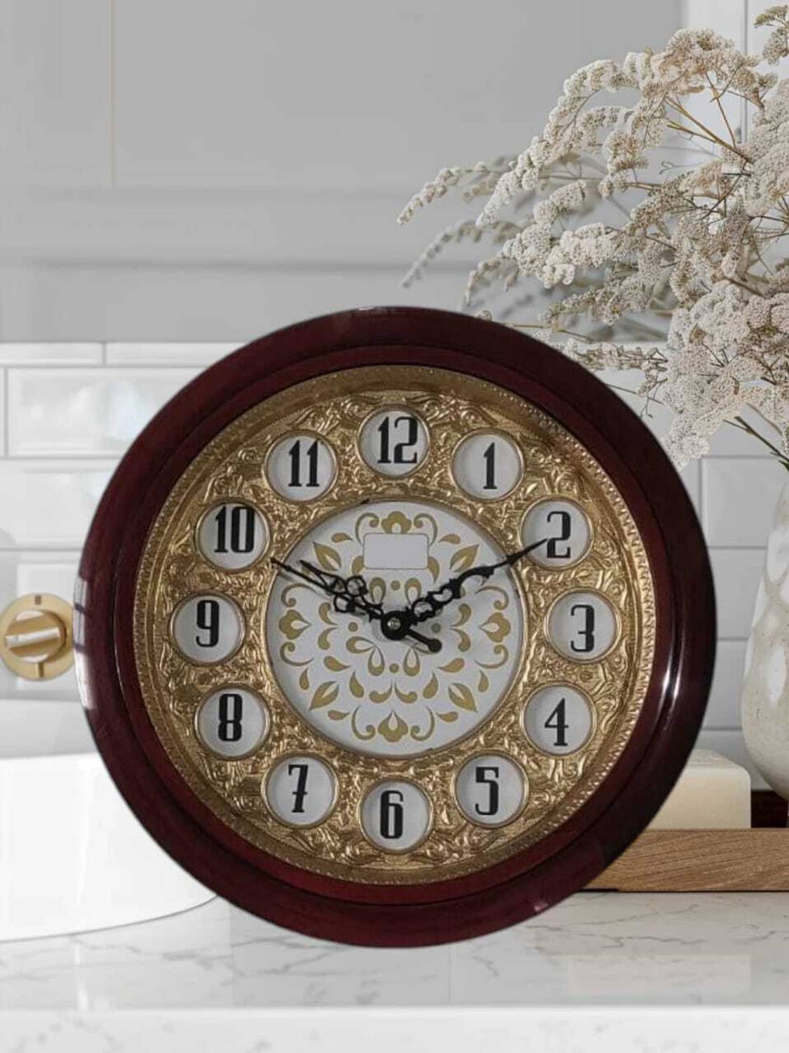 Shreya Enterprise Analog 29 cm X 29 cm Wall Clock (Red, With Glas
