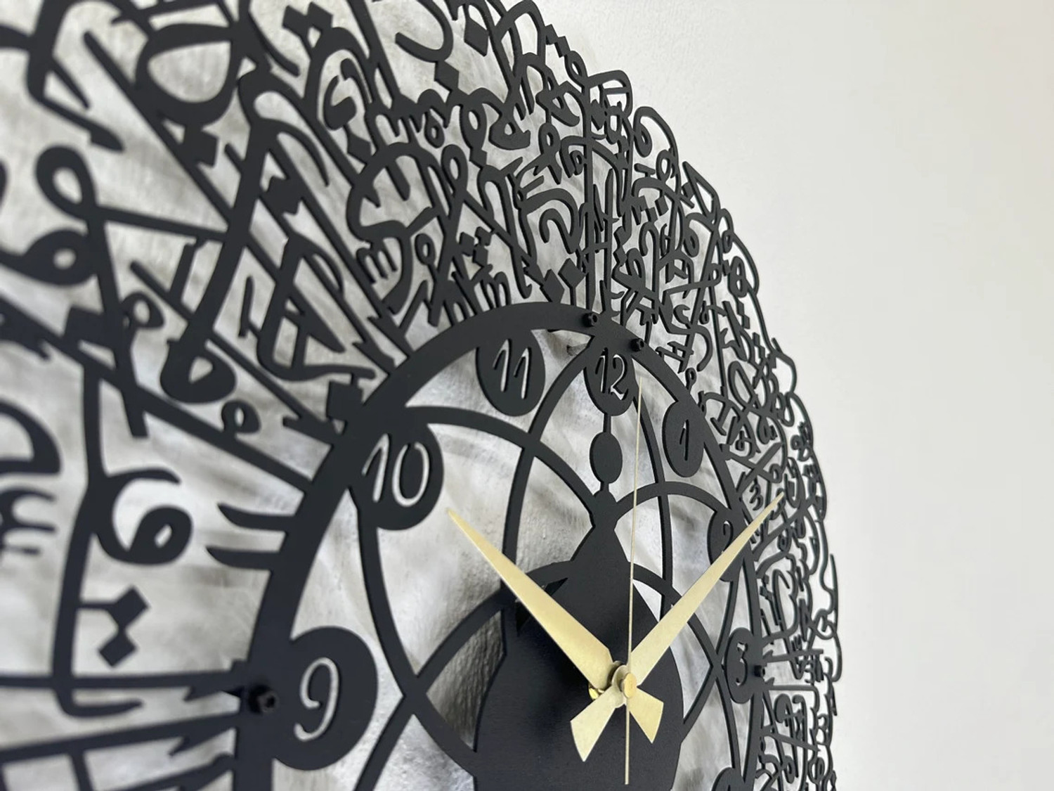 Image of EdenSoul Analog 50 cm X 50 cm Wall Clock