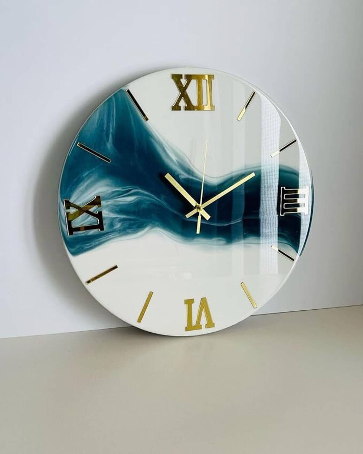 pari enterprises Analog 40 cm X 40 cm Wall Clock (Multicolor, Whi