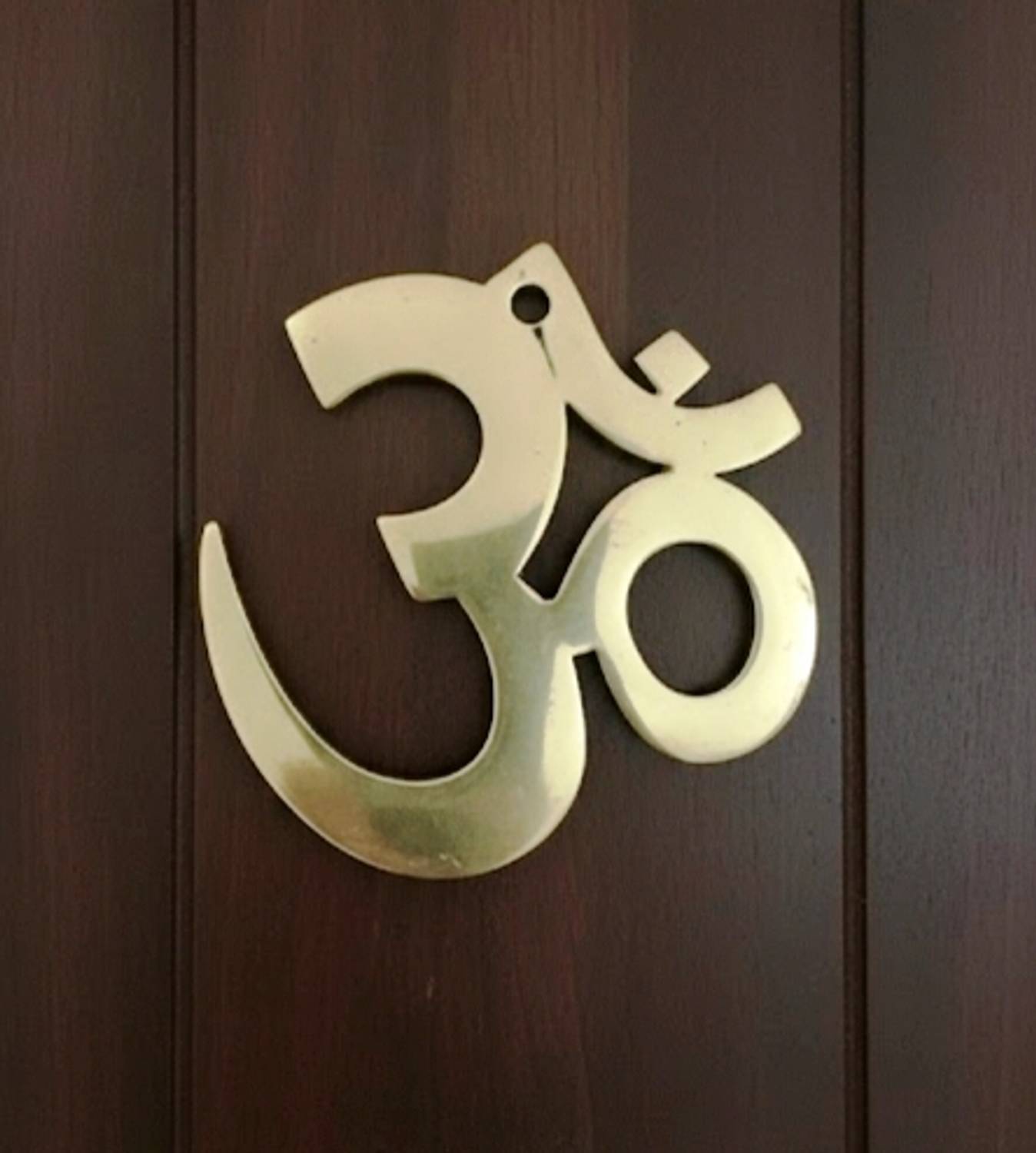 ALLAMANDAA Brass Om/AUM Sculptures I For Wall Hanging Decorative Showpiece