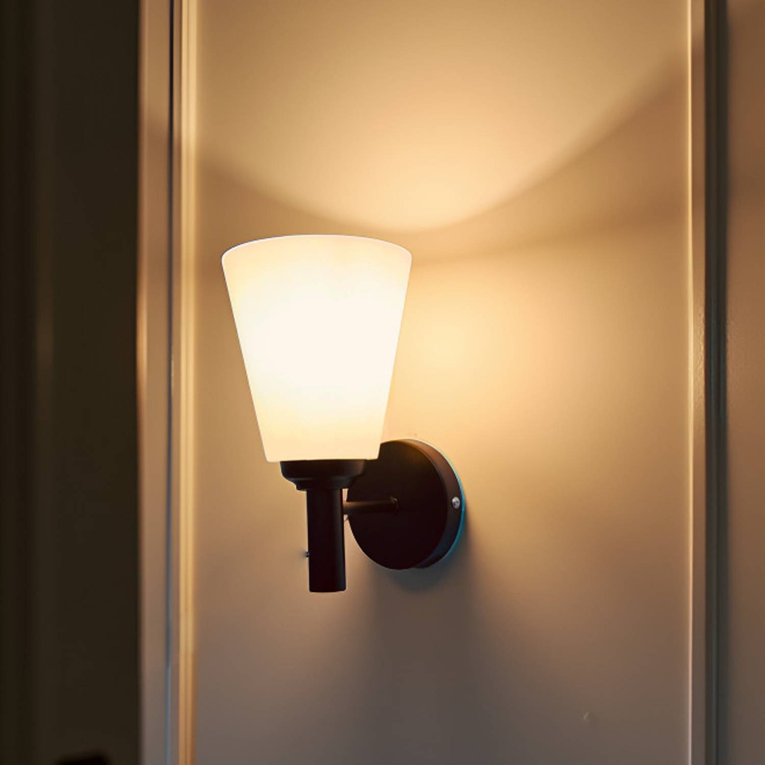 Cruv Wallchiere Wall Lamp Without Bulb