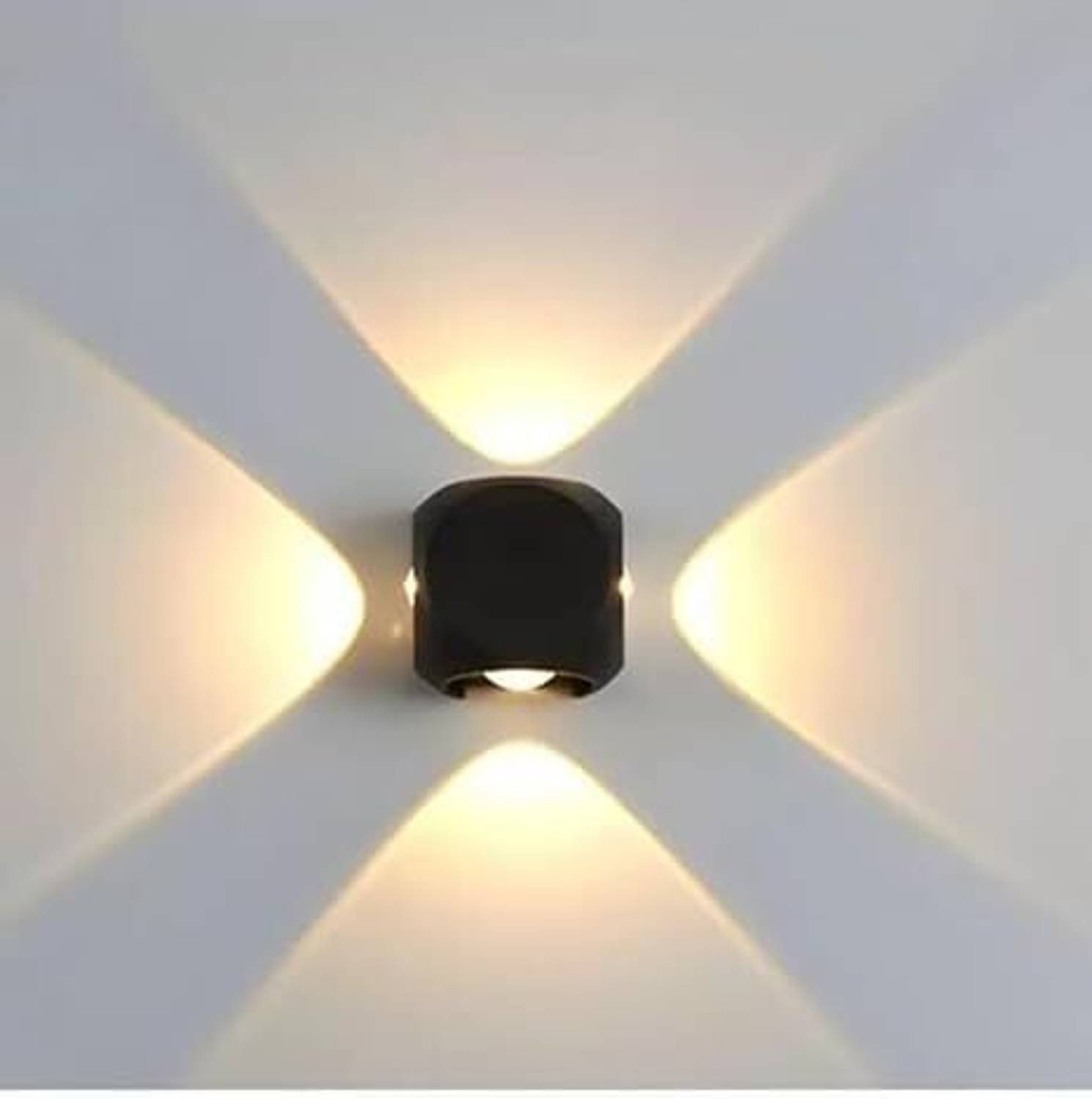 KCS Lite Wallchiere Wall Lamp With Bulb