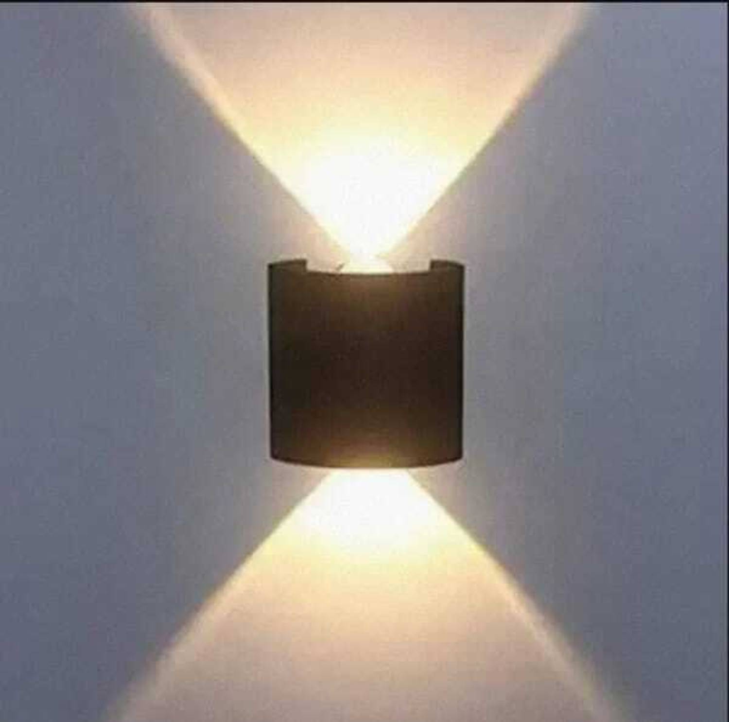 PRALINZ Wallchiere Wall Lamp With Bulb
