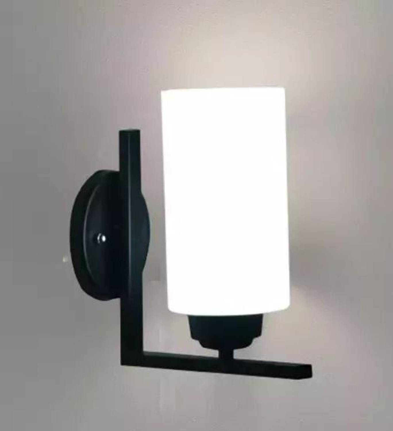 Areezo Wallchiere Wall Lamp Without Bulb