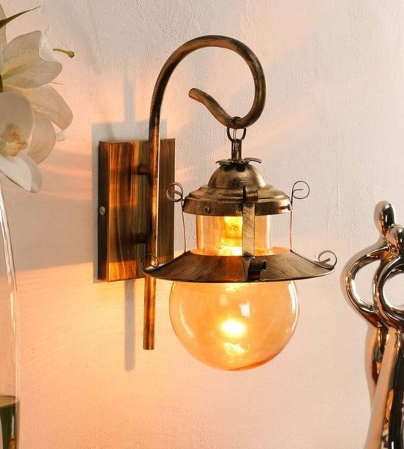 Areezo Track Light Wall Lamp With Bulb