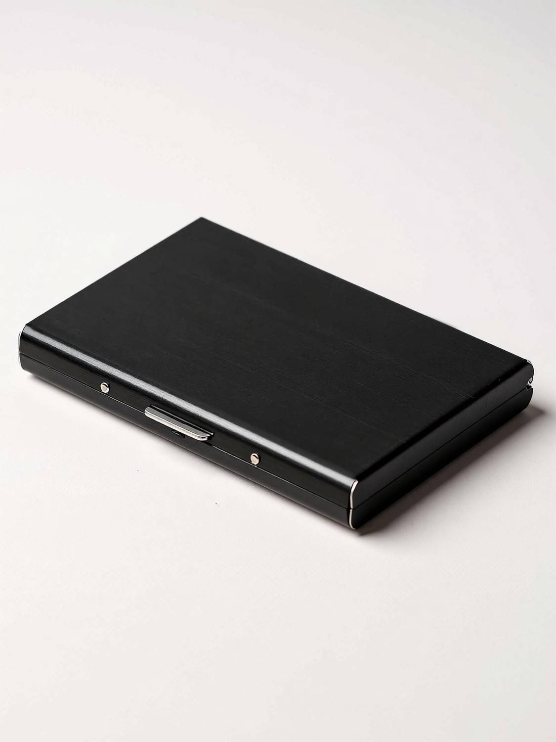 Electro Wolf Black Aluminium Card Holder - Image 3