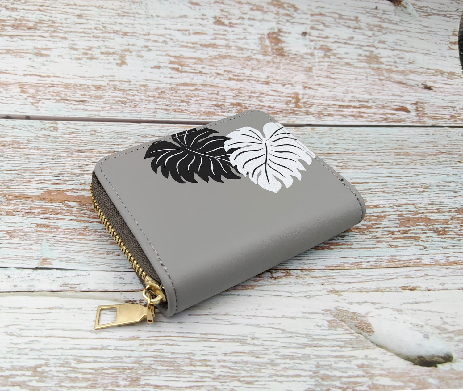 Image of valerie Women Casual Grey Artificial Leather Card Holder