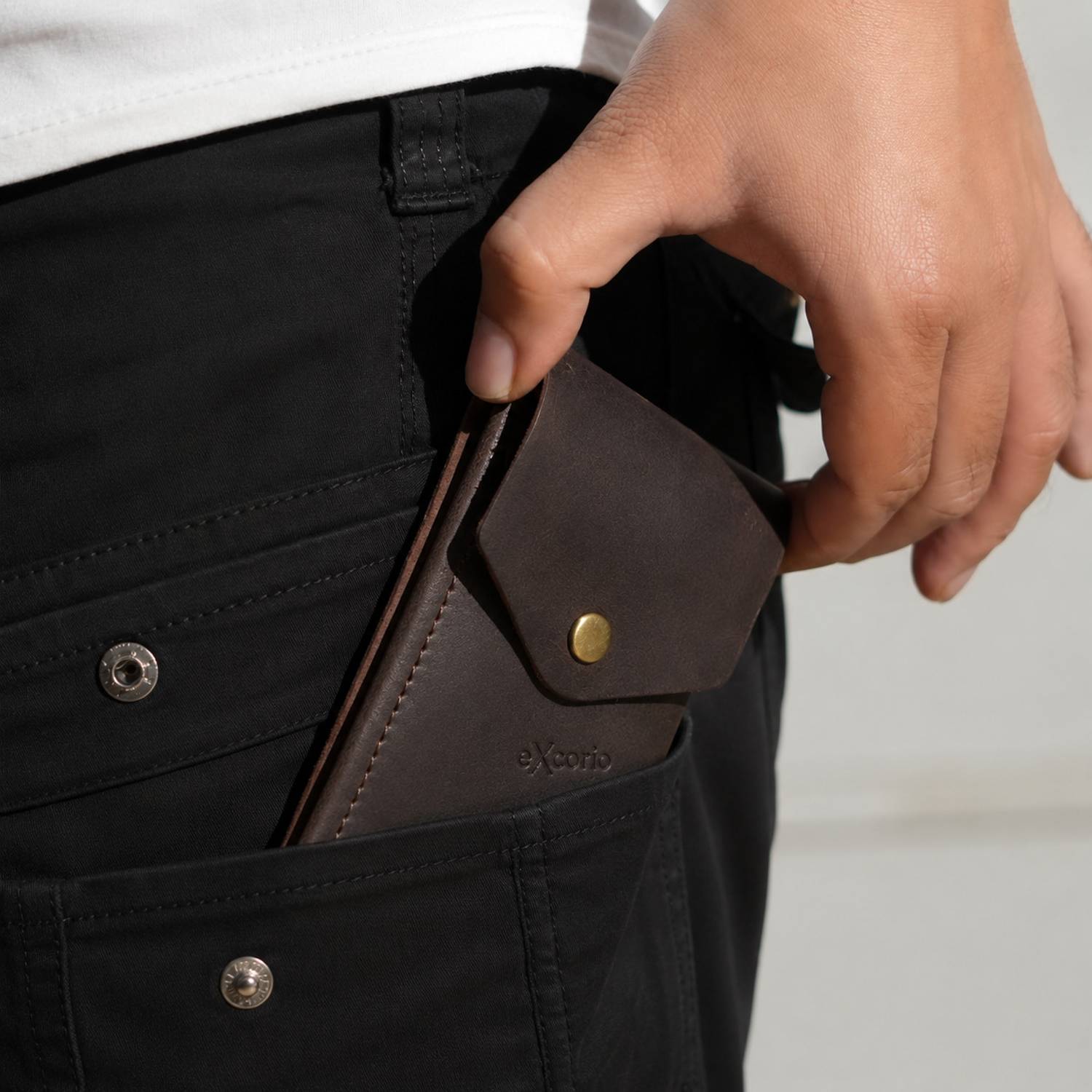 eXcorio Men Brown Leather Wallet - Image 4