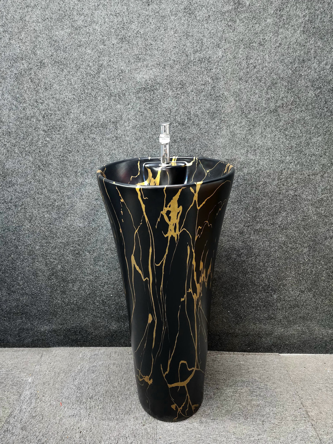 Image of DELTA Premium Designer Ceramic Wash Basin Pedestal Wash Basin(53) Pedestal Basin