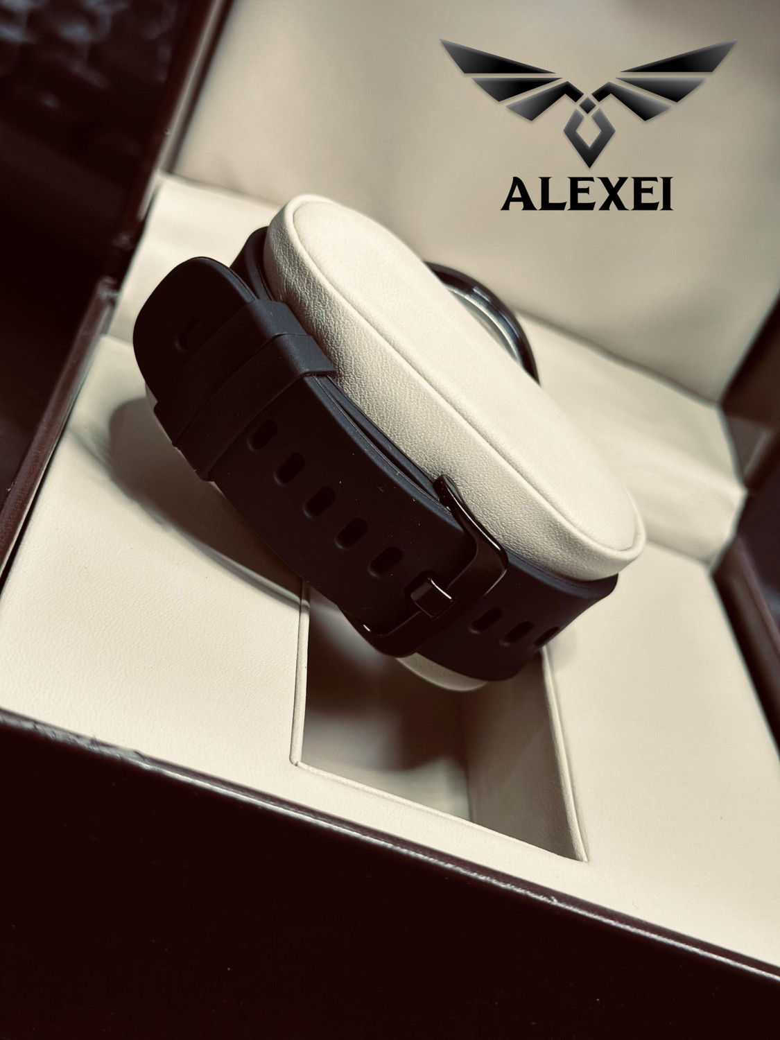 Image of Alexei Analog Watch - For Men