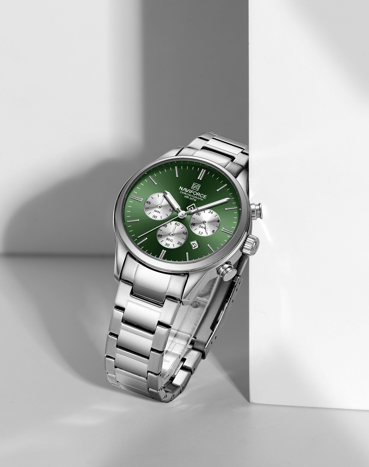 Image of NAVIFORCE NF8076 Classic Silver-Green Multifunctional Date Display Analog Watch - For Men
