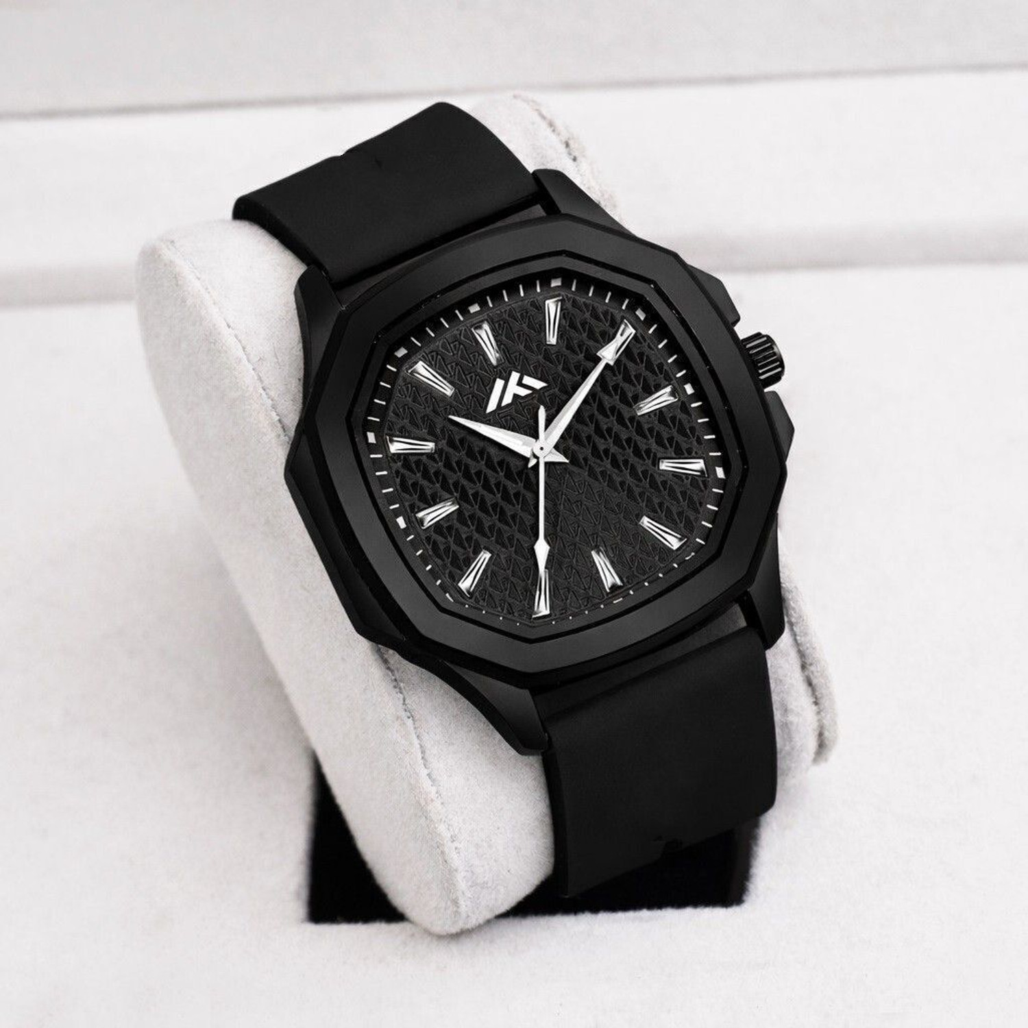 Image of PRAIZY Premium Quality Square Dial Silicone Strap Analog Watch - For Men