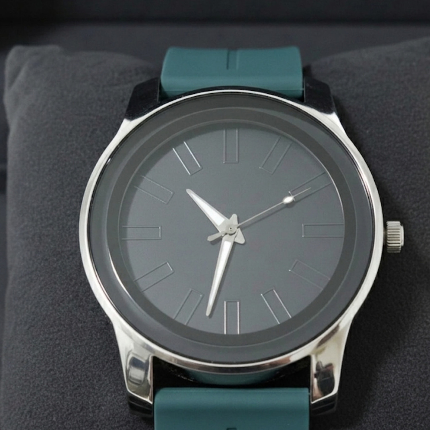 Image of GLOWFILL CR-SIL-MIN-02 HMT STYLE ANALOG WATCH MAGNETIC COMFORT SILICONE STRAP Analog Watch - For Men