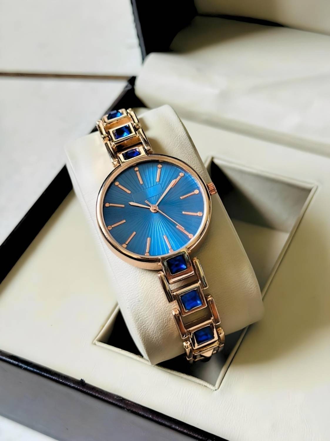 ILOZ 4215565gGHFHgfg New Model blue party wear Ladies fashion Quartz wrist Watch For Girls Analog Watch  - For Women