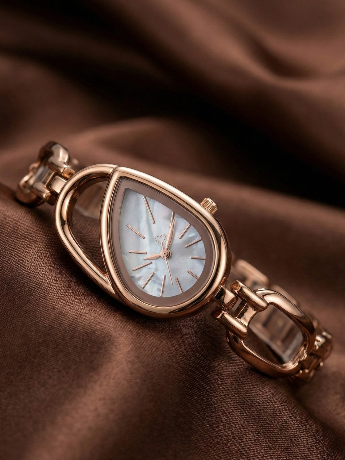 Image of Everglow Unique Teardrop Shaped Case Polished Silver Tone Bracelet. Pear Shaped Analog Watch For Women Analog Watch - For Girls