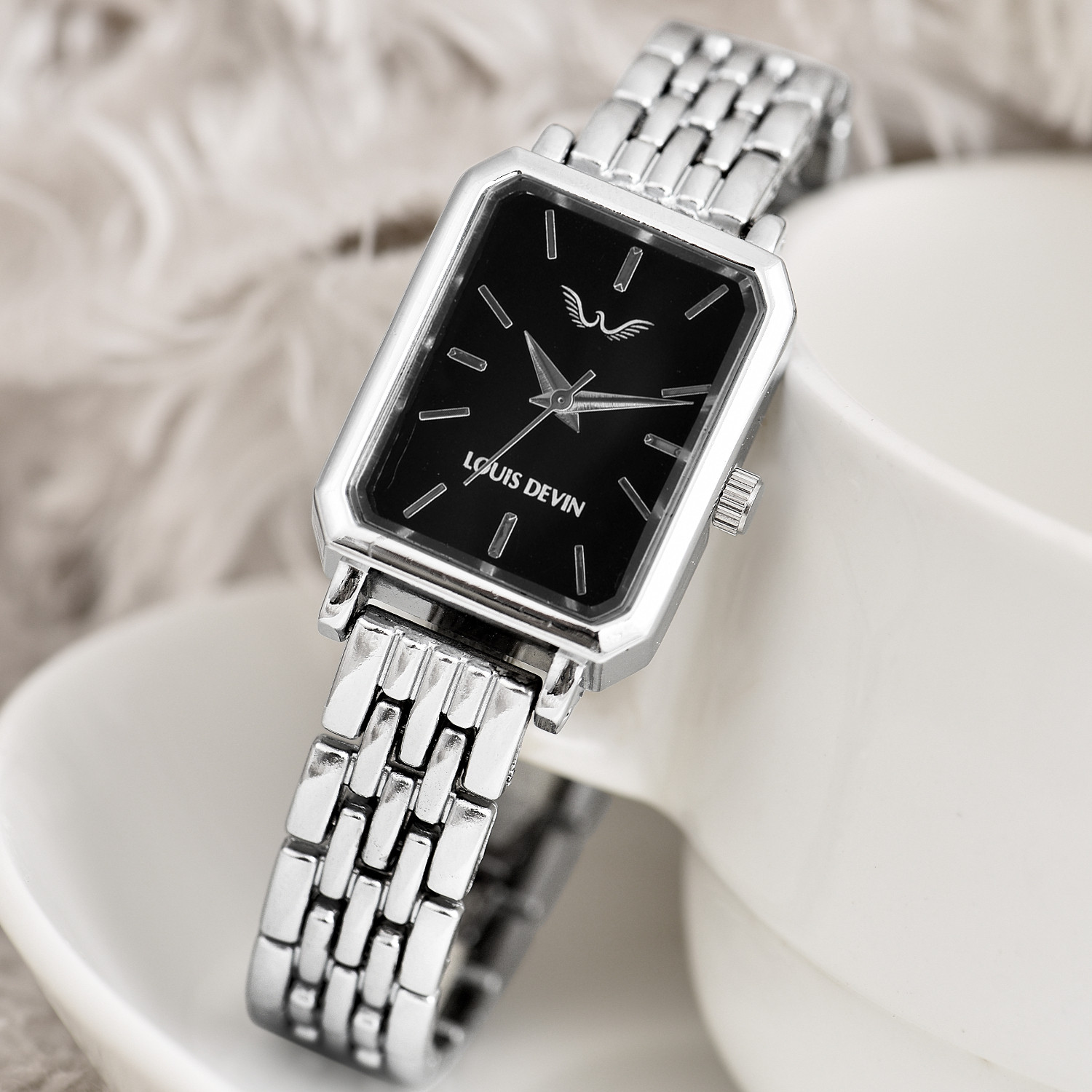 Image of LOUIS DEVIN LD-LS193-BLK-CH Silver Metal Bracelet Analog Watch - For Women
