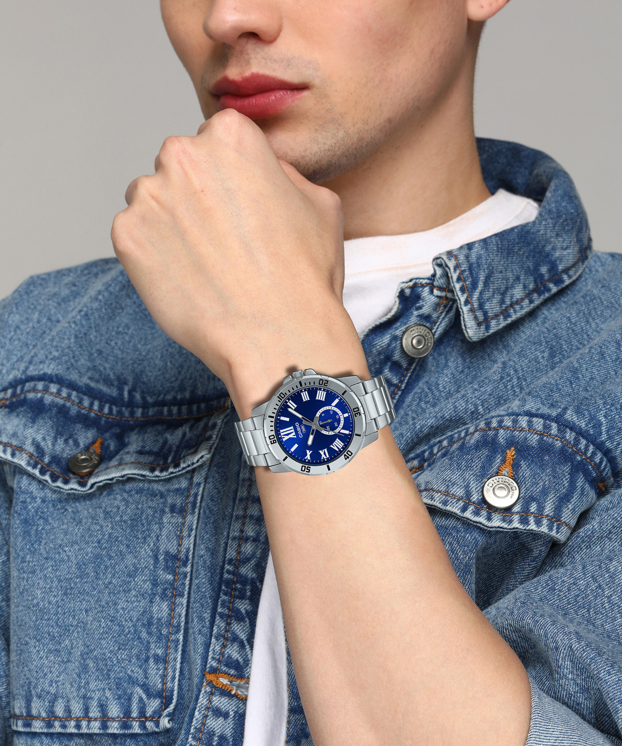 Image of CASIO MTP-VD200D-2BUDF Enticer Men Analog Watch - For Men