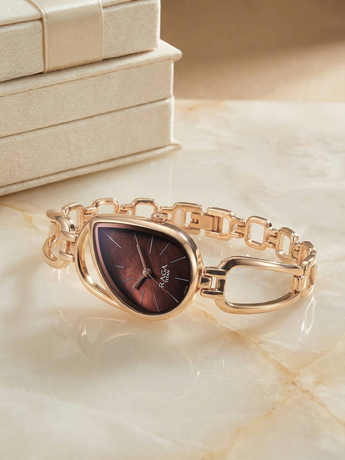 Titan Titan Raga Chic Brown Dial Rose Gold MetalStrap Analog  display picture 1