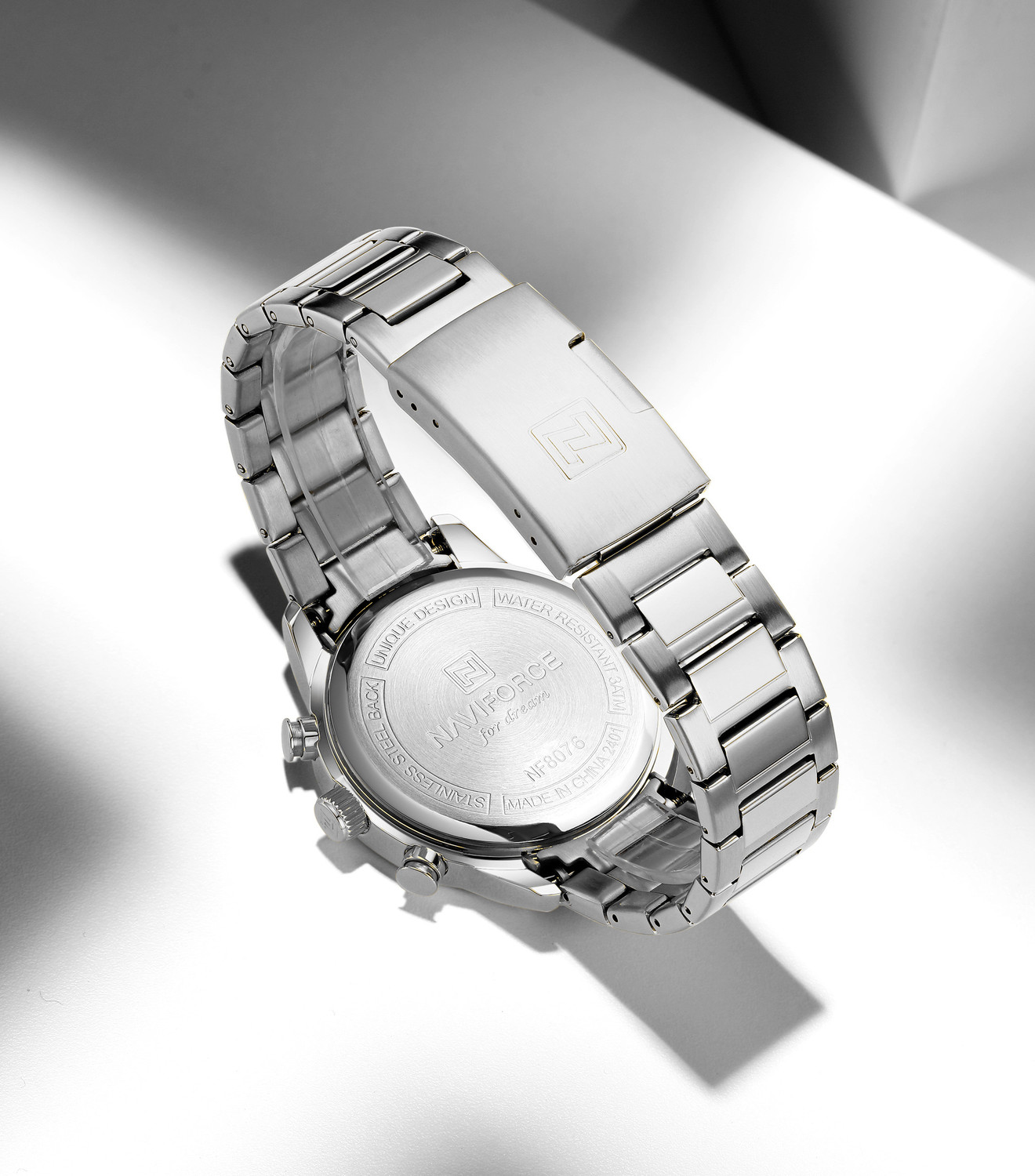Image of NAVIFORCE NF8076 Classic Silver-Green Multifunctional Date Display Analog Watch - For Men