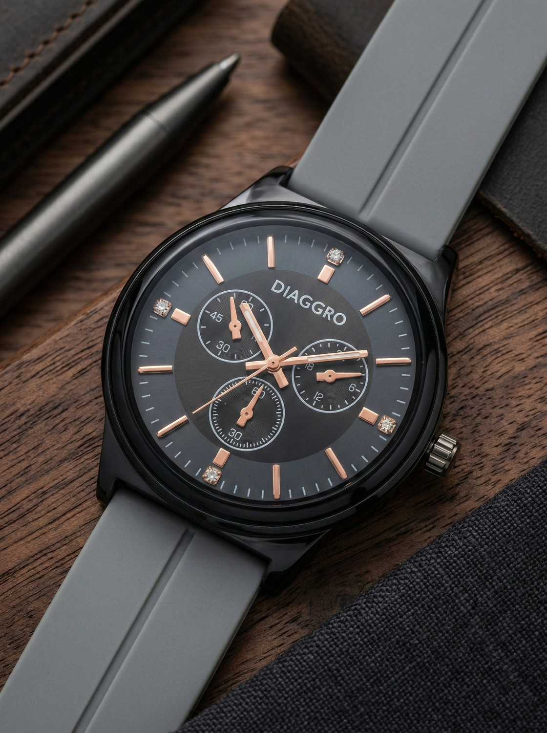 Image of Diaggro 6054GR Silicone Strap Black Analog Watch For Men Analog Watch - For Men