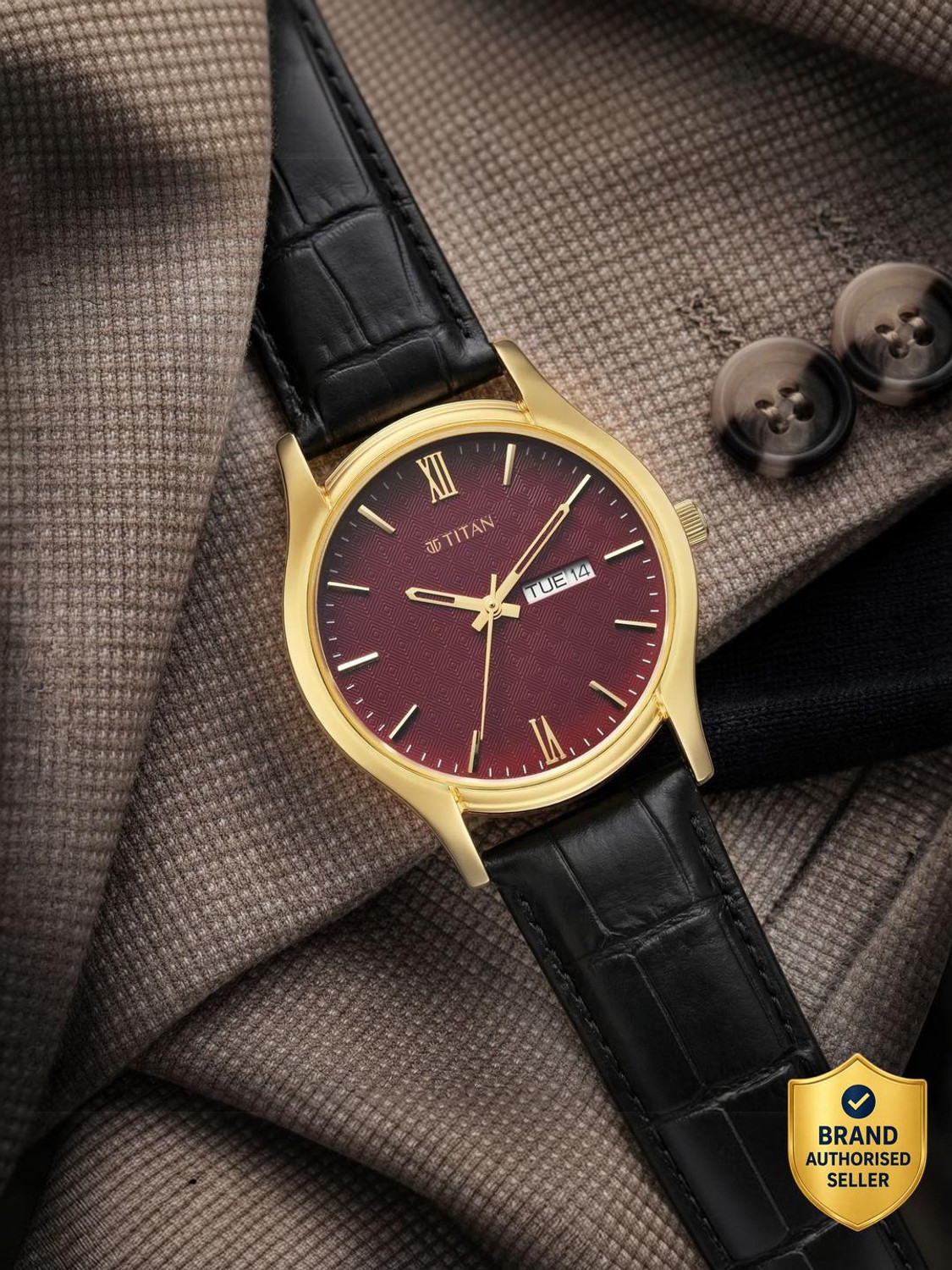 Image of Titan Karishma Gents Karishma Regal Classic Day-Date Green Dial Black LeatherStarp Analog Watch - For Men