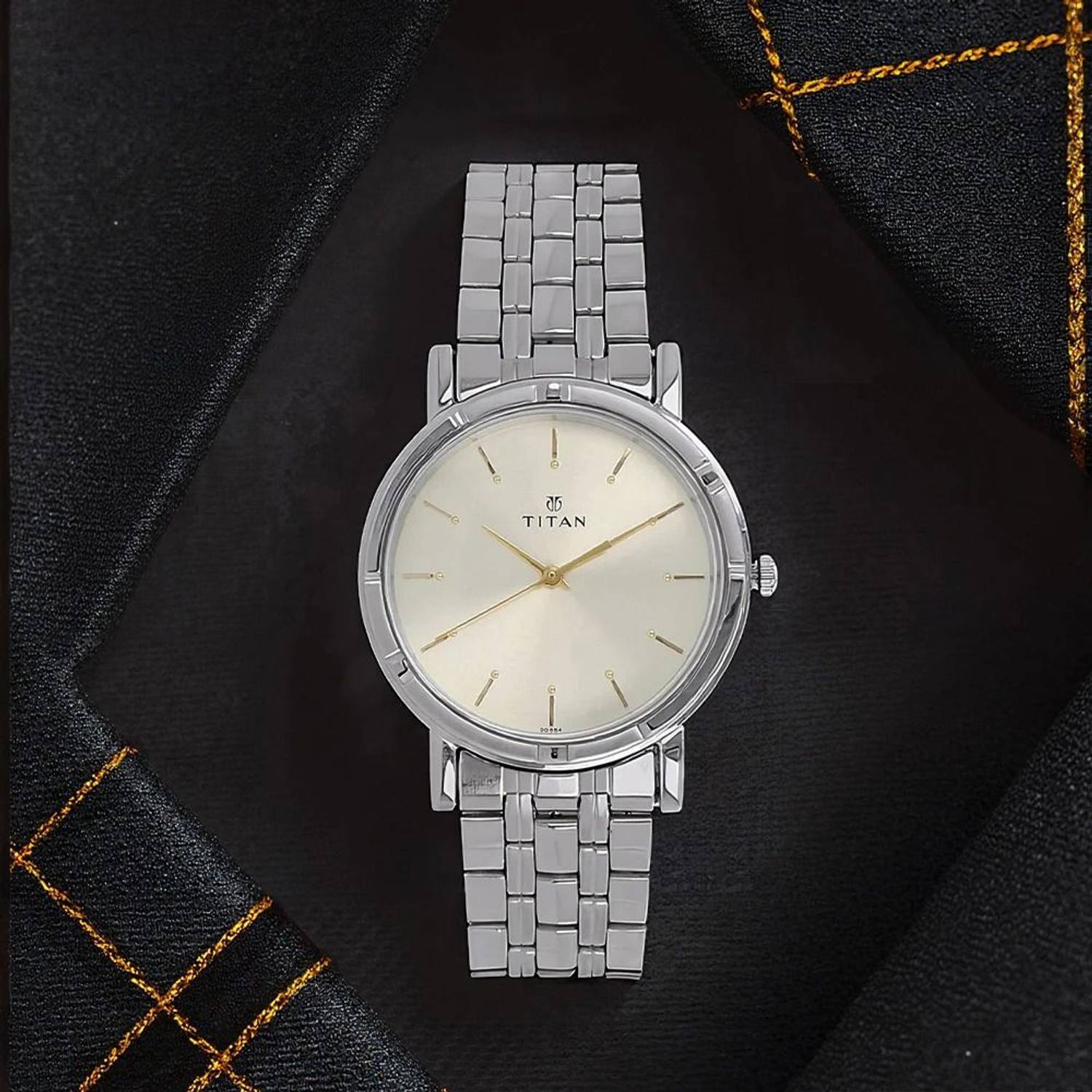 Titan Karishma Silver Dial Men's Watch - Image 2