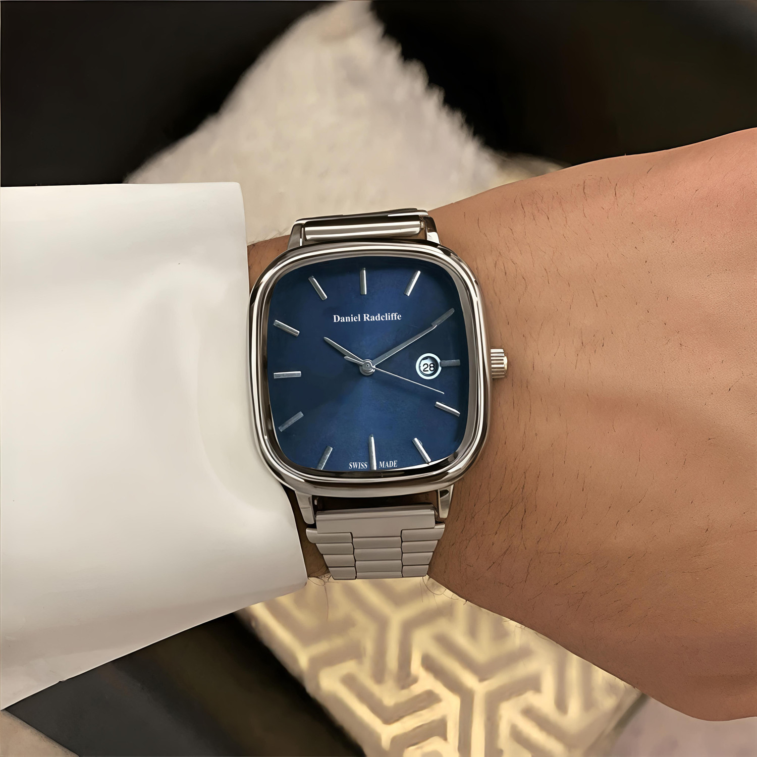 Image of Daniel Radcliffe AVM0031 UNISEX Date Function Working Free Size Adjutable Chain Lock Premium Quality Analog Watch - For Men