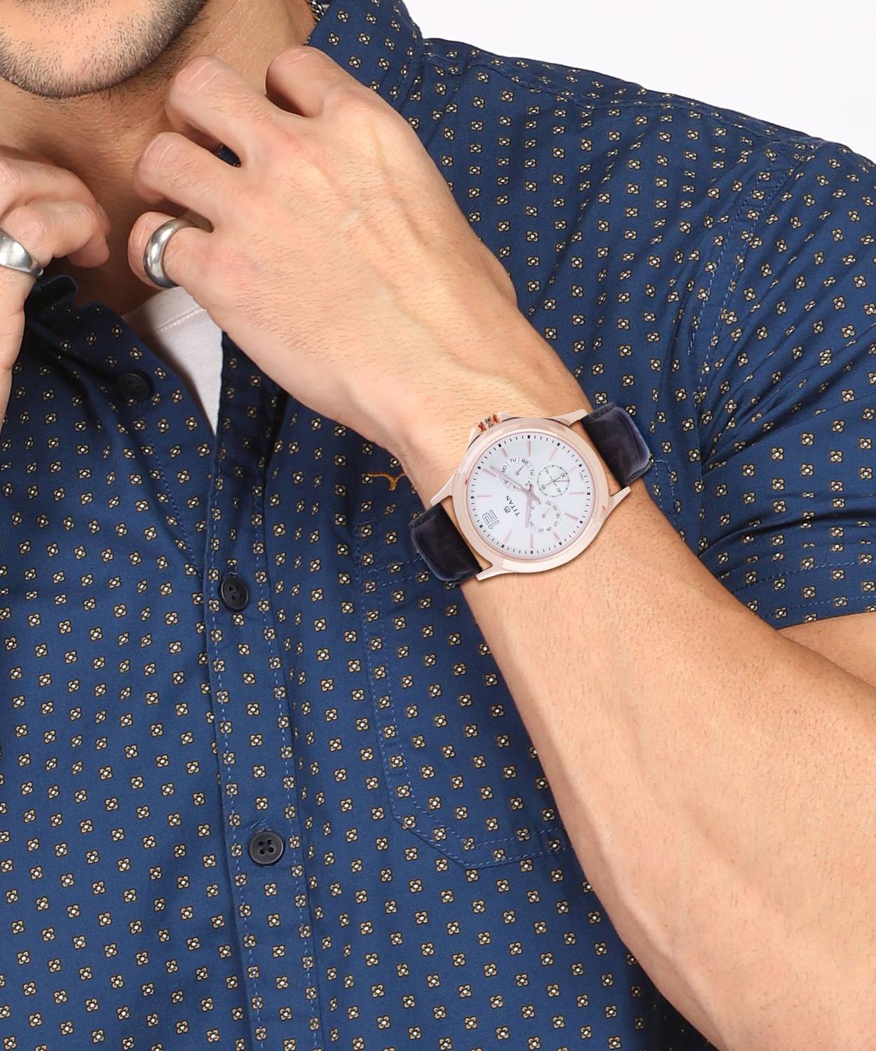 Titan NQ1698WL01 Neo Gents Upg Analog Watch - For Men - Buy Titan