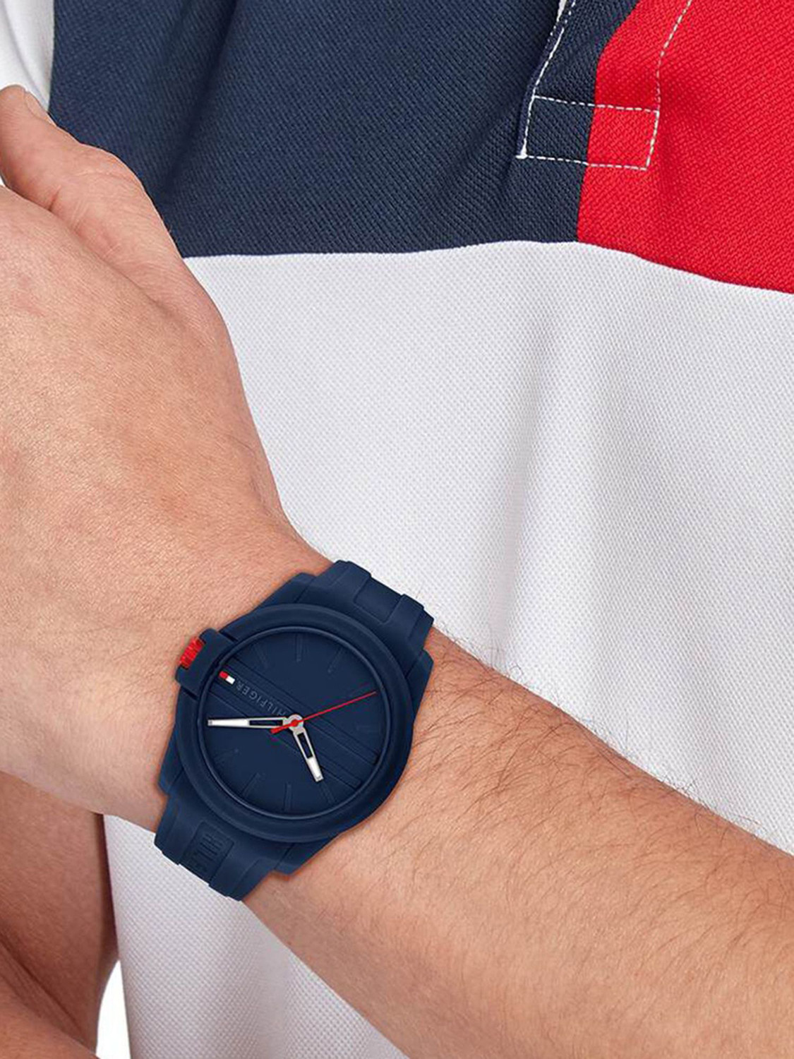 Image of TOMMY HILFIGER Tommy Hilfiger Blue Dial Blue Silicone Strap Analog Watch - For Men