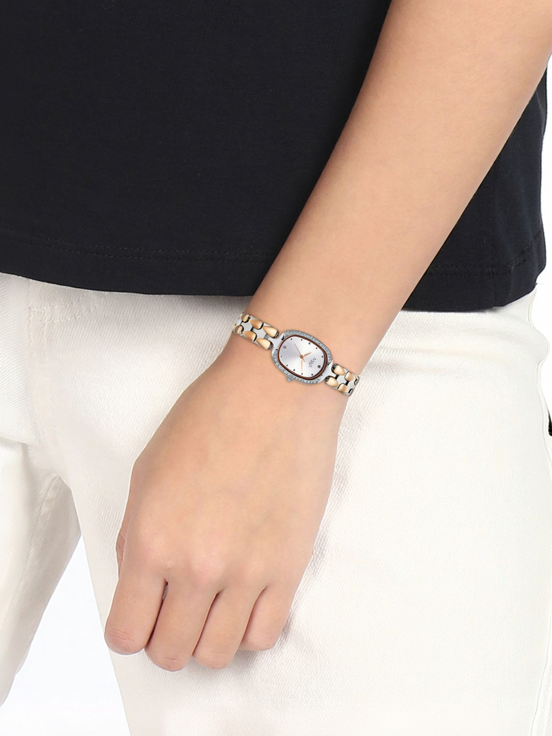 Image of Titan Raga Showstopper 4.0 Titan Raga Showstopper 4.0 Quartz Silver SHAPED Dial Women's Watch / Analog Watch - For Women