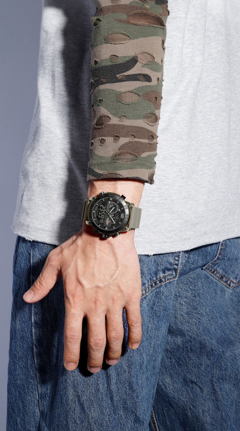 Image of NAVIFORCE Modern Functionality Dual Diplay With Deep Black Alloy Case Analog-Digital Watch - For Men NF6104GYGYGY