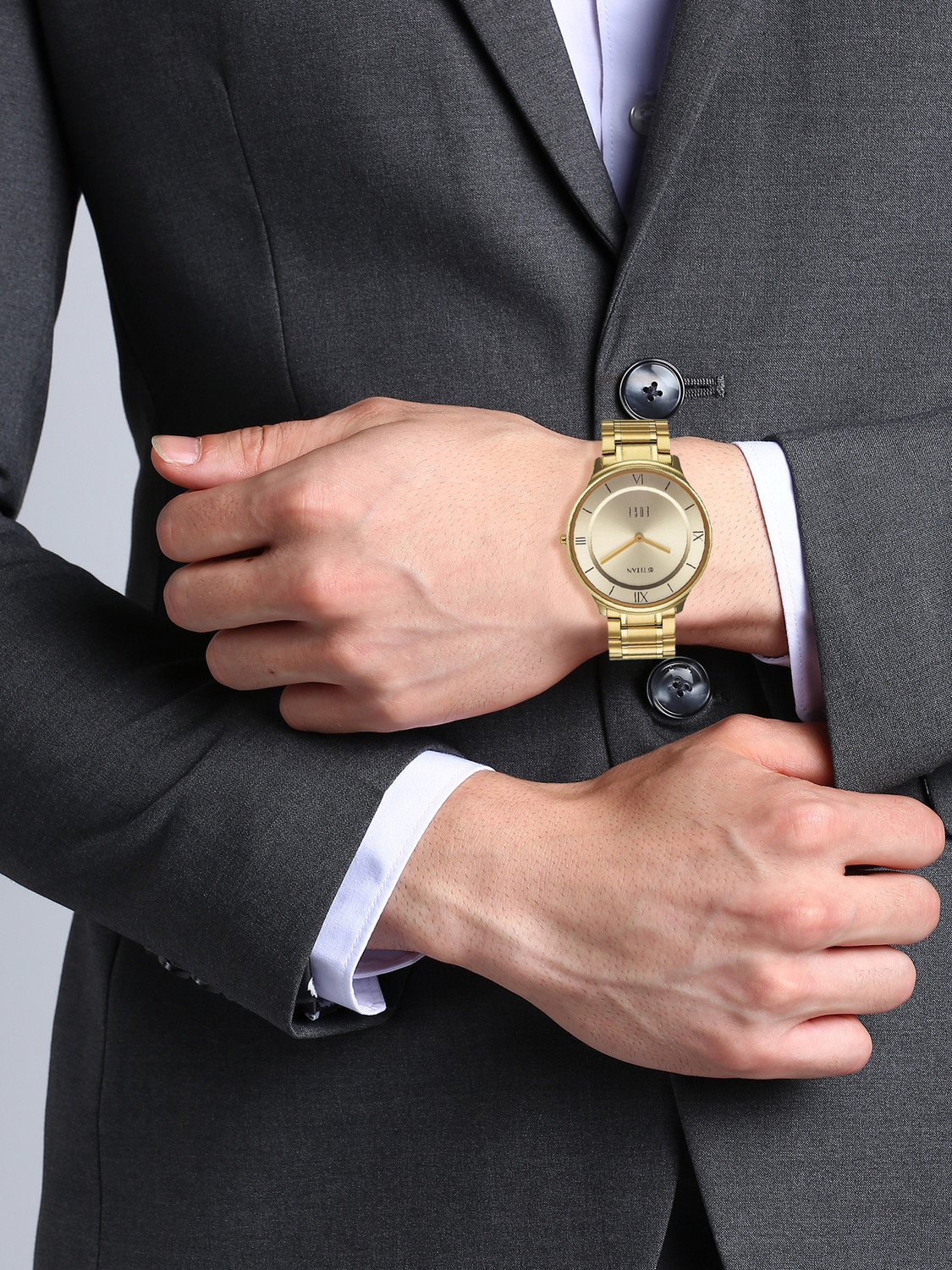 Image of Titan Edge Gleam Edge Gleam Quartz Champagne Dial Golden Stainless Steel Strap Watch For Men Analog Watch - For Men