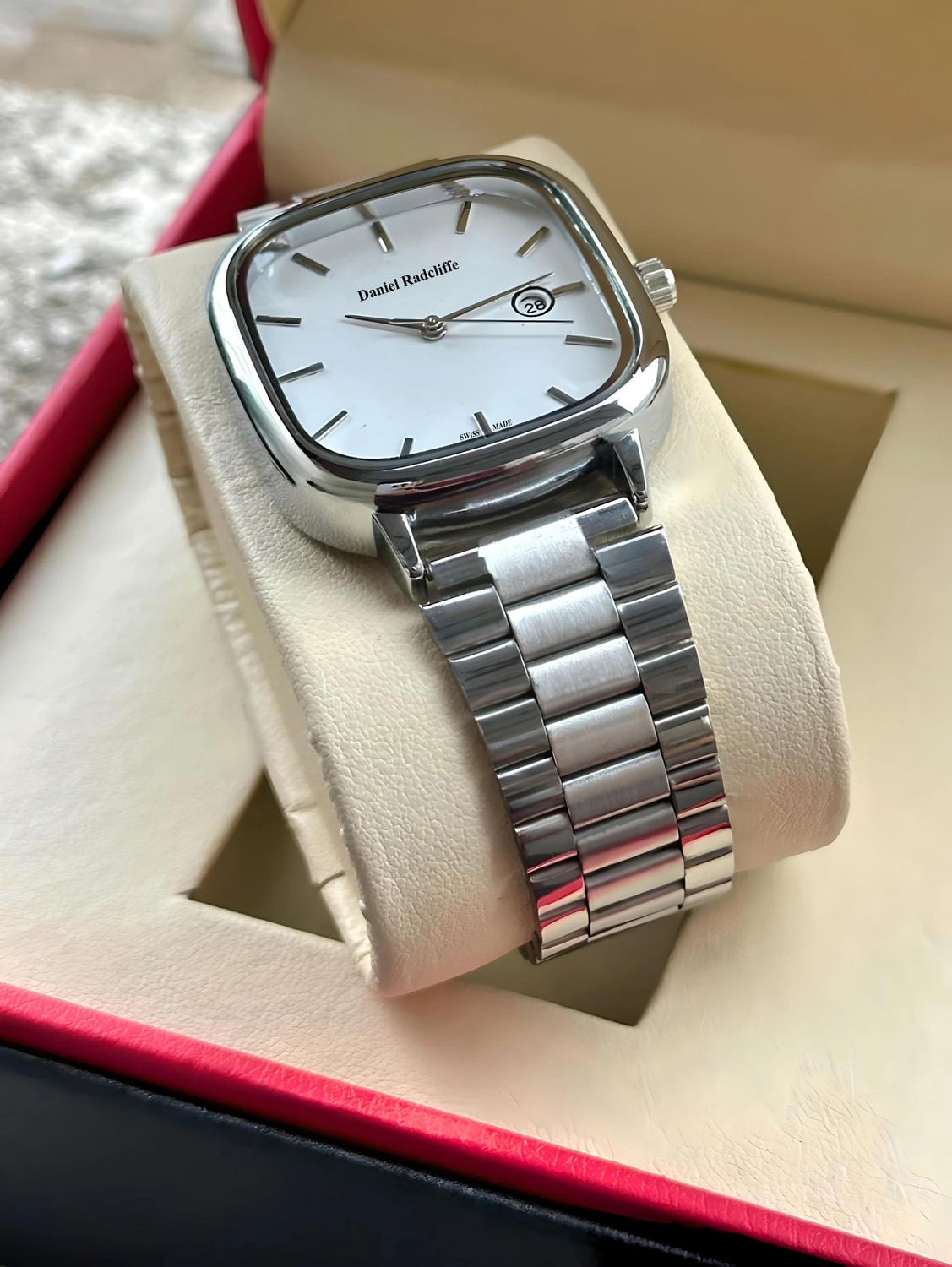 Image of Daniel Radcliffe AVM0031 Date Function Working Free Size Adjutable Chain Lock Premium Quality Analog Watch - For Men