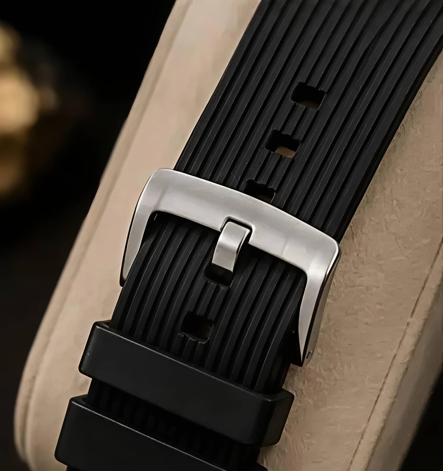 Umesh Men's Black Silicone Strap Watch - Image 4