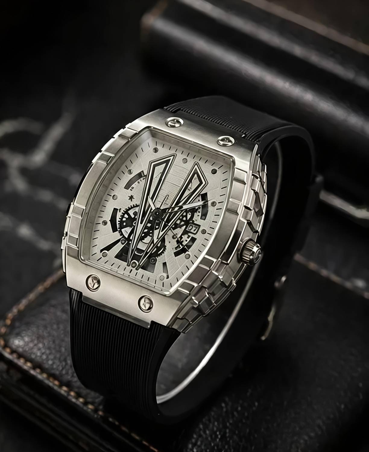 Umesh Men's Black Silicone Strap Watch - Image 3