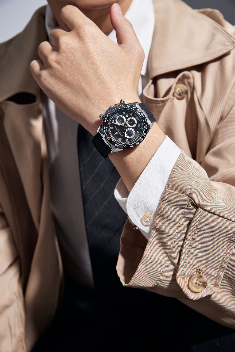 Image of London Fog Black Dial and Silicone Strap, Metal Case Tachymeter Bezel, Chronograph Function Bond Collection Black Dial Silicone Strap Tachymeter Bezel Chronograph Function Analog Watch - For Men