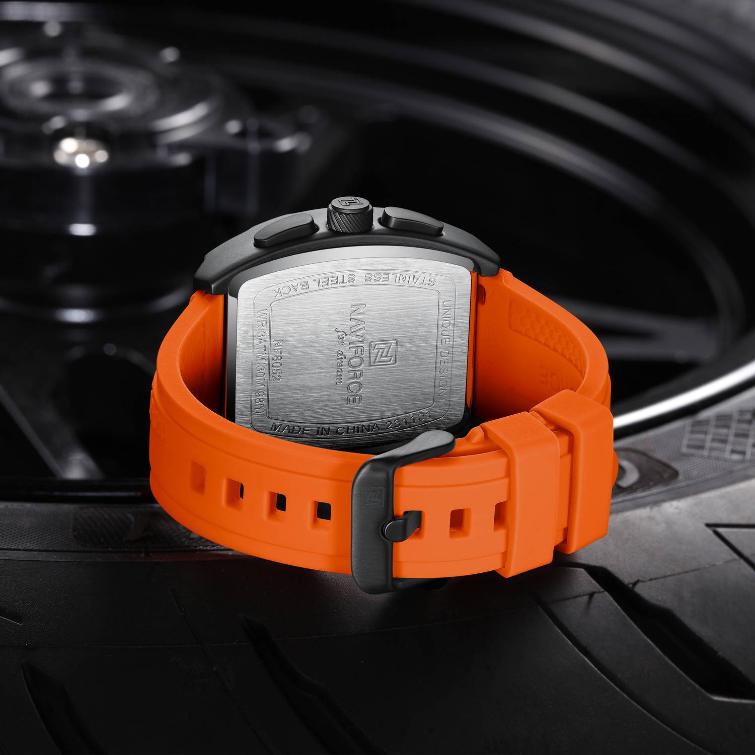 NAVIFORCE NF8052 Orange Luminous Chronograph Watch - Image 2