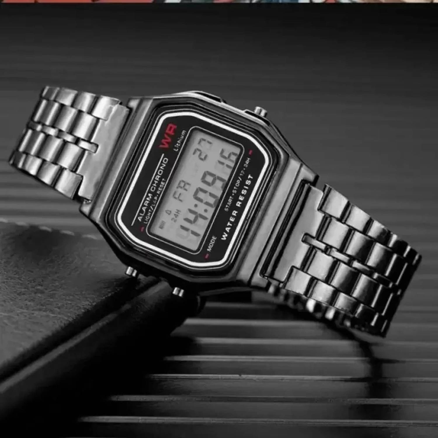 LIVOMART Retro Digital Watch Gold - Image 2