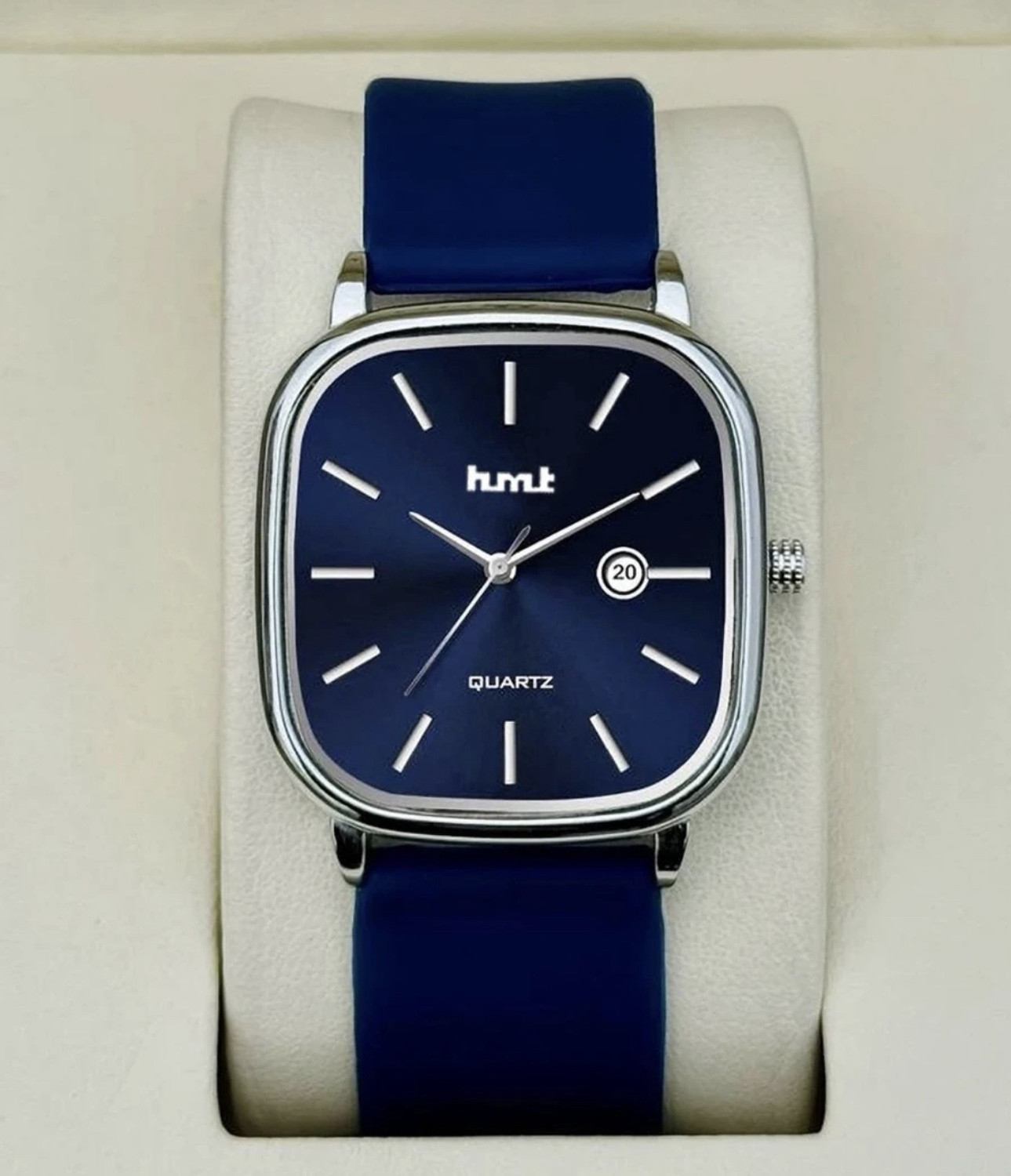 Image of hmt QUARTZ Black Strap Dial Square Silicon Analog Watch - For Men & Women