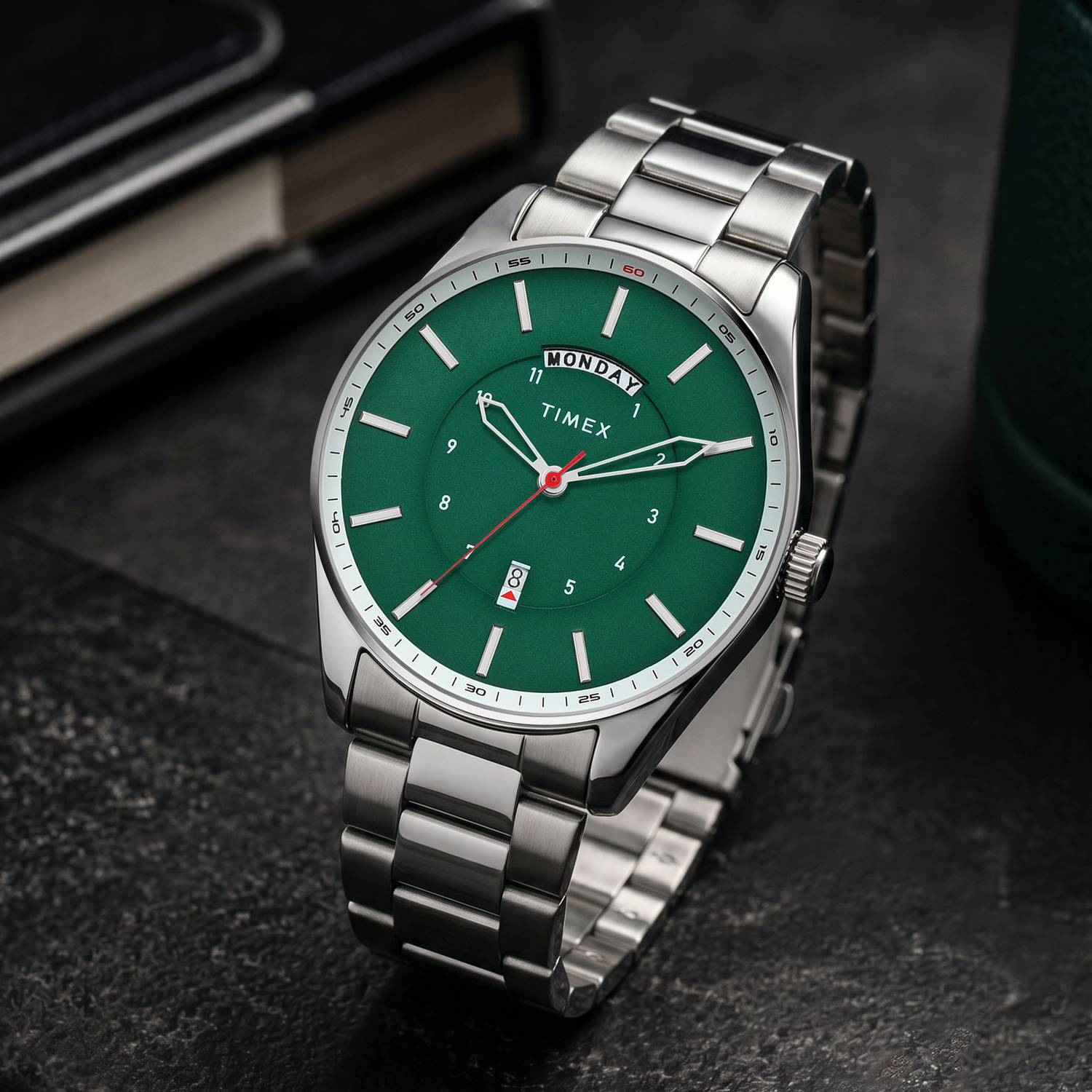 TIMEX Day-Date Green Dial Men's Watch - Image 1