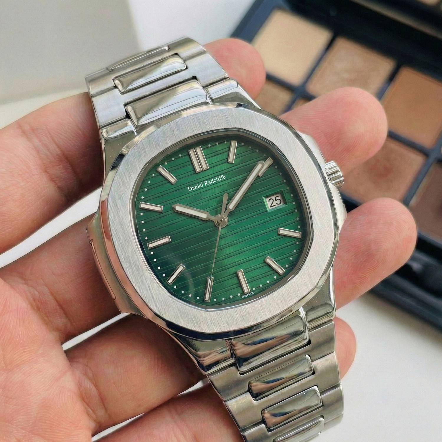 Daniel Radcliffe DRM020 Nautilus Analog Watch - Image 2