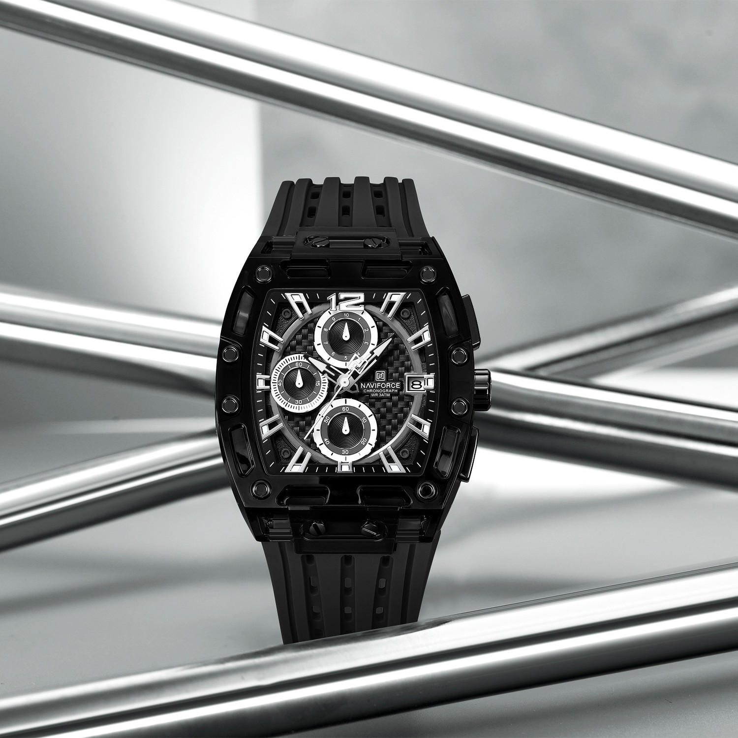 Image of NAVIFORCE NF7105 Distinctive tonneau-shaped case With black silicone strap Analog Watch - For Men