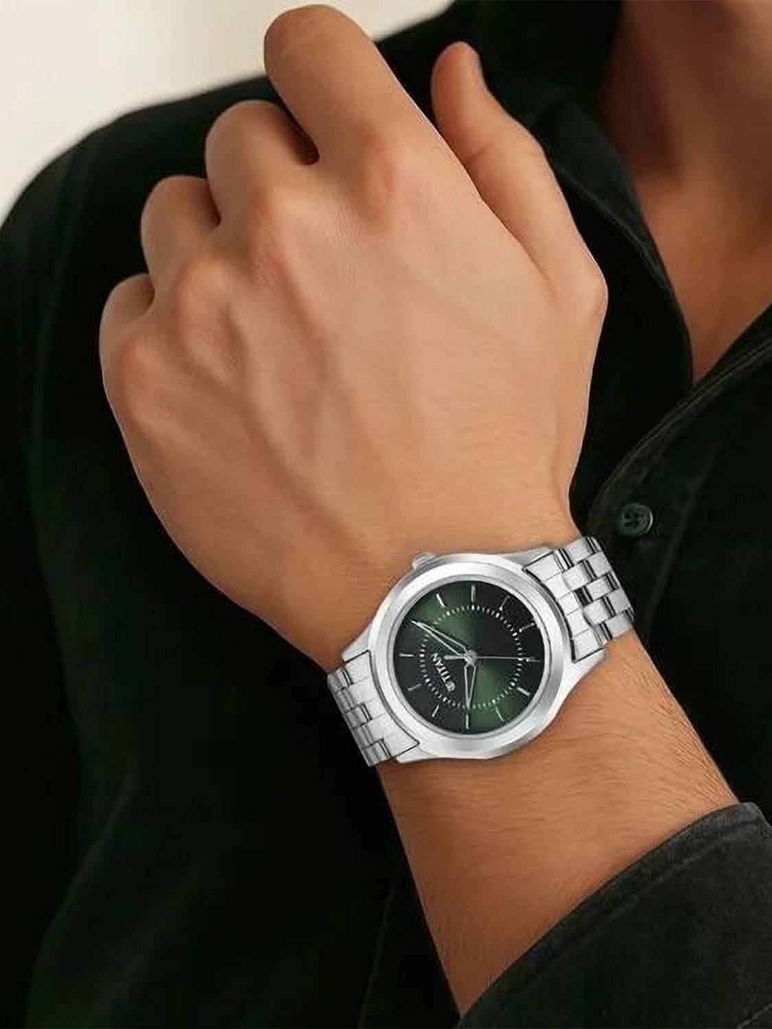 Titan Karishma Zing Green Dial Silver SS Strap Watch - Image 2
