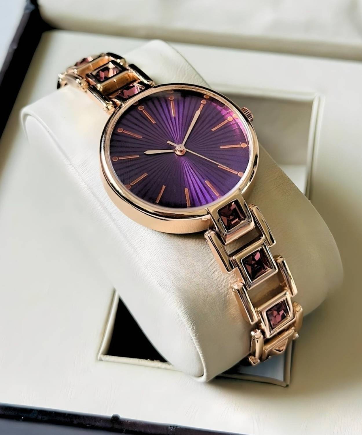 STOJIRA 421 mmGGky Purple Diamond Belt Analog Watch - Image 1