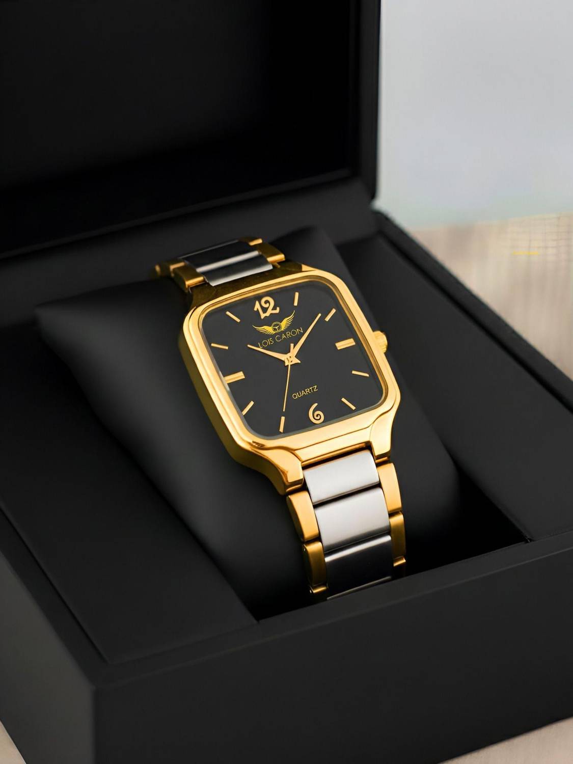 LOIS CARON LCS-8567 Gold Square Quartz Watch - Image 1