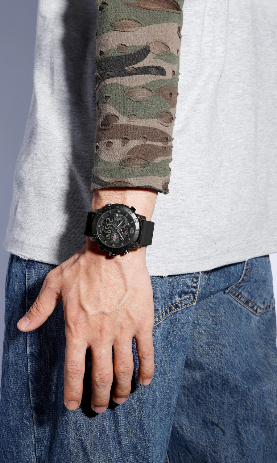 Image of NAVIFORCE Sporty Deep Black Case With Matching Bezel With Comfortable Silicone Strap Analog-Digital Watch - For Men NF6104BGYB